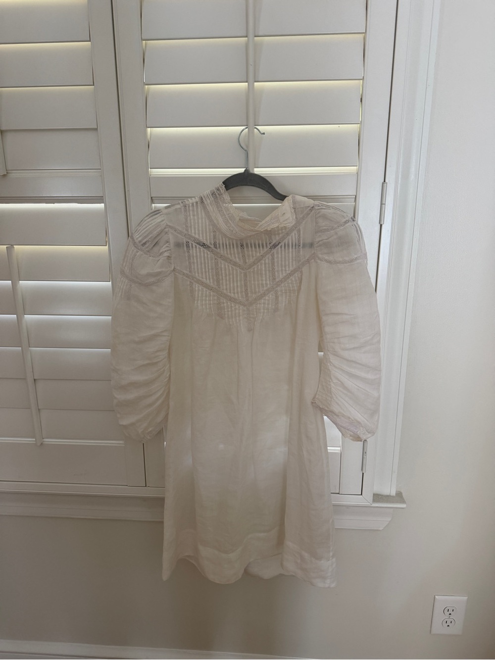 Doen Elowena Lightweight Lace-Inset Dress